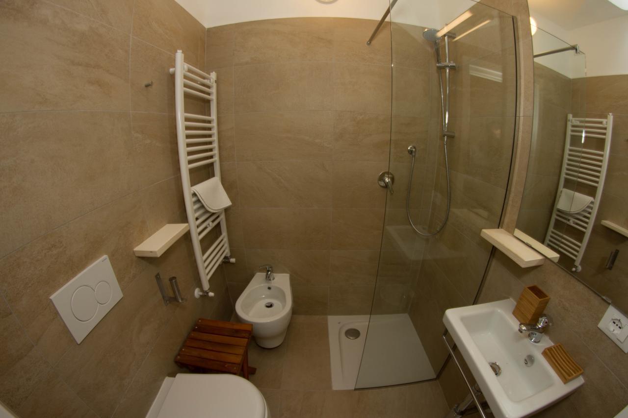 Residence Villa Ombrosa Spotorno Bagian luar foto
