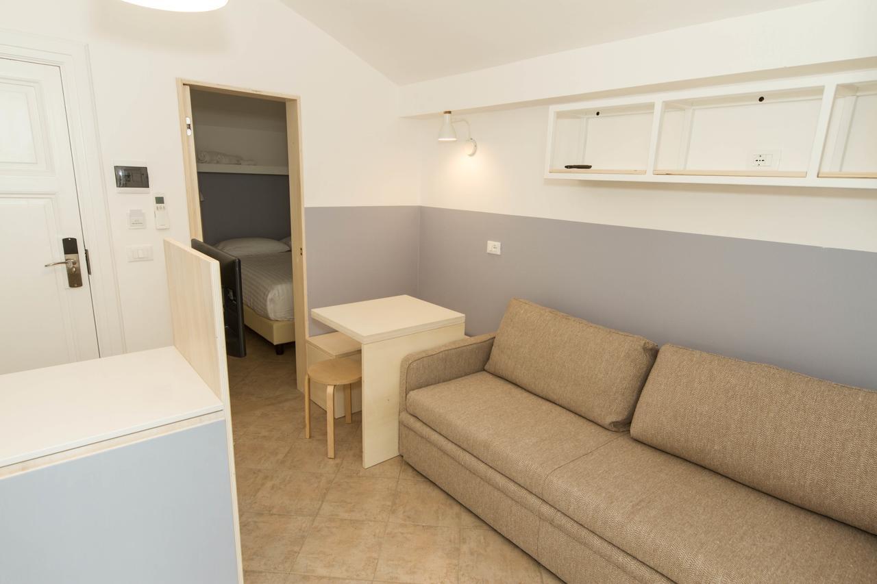 Residence Villa Ombrosa Spotorno Bagian luar foto