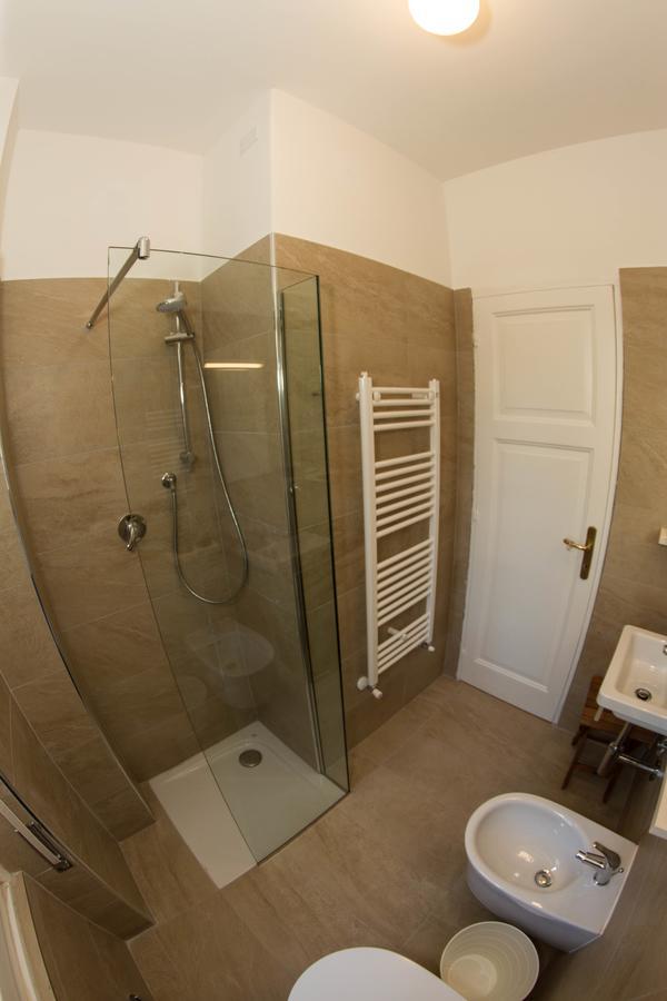 Residence Villa Ombrosa Spotorno Bagian luar foto