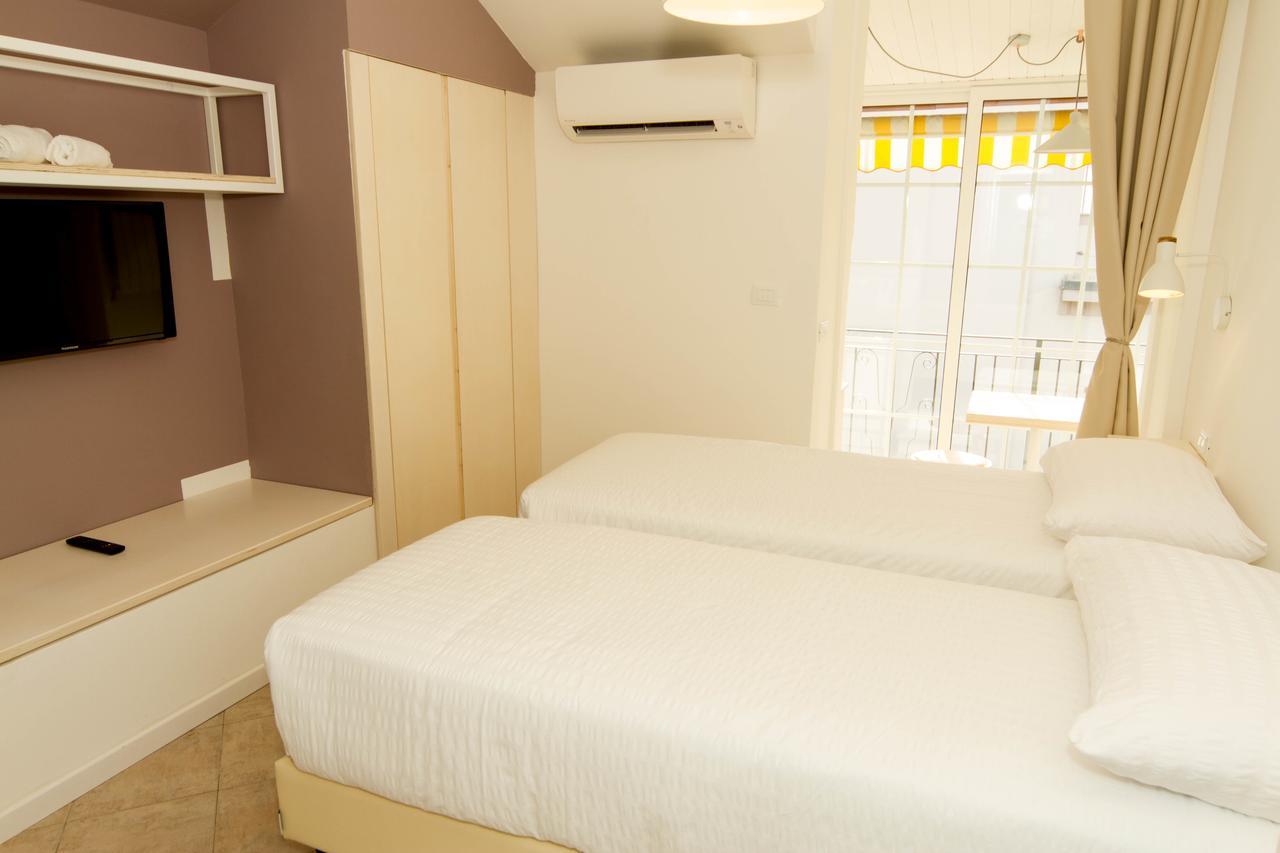 Residence Villa Ombrosa Spotorno Bagian luar foto